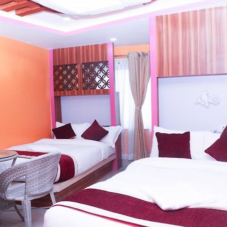 Om Tandoori Hotel Katmandou Extérieur photo