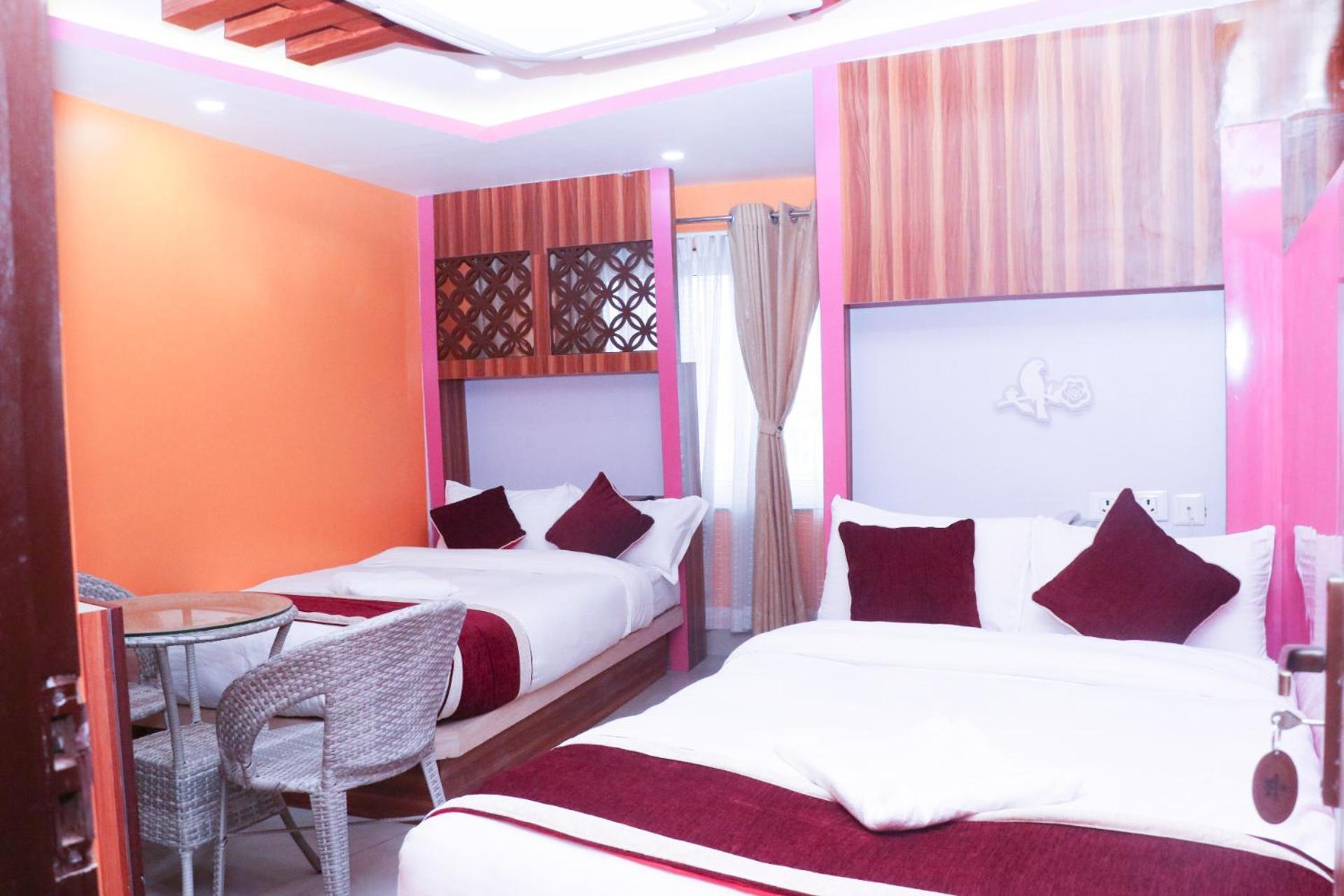 Om Tandoori Hotel Katmandou Extérieur photo